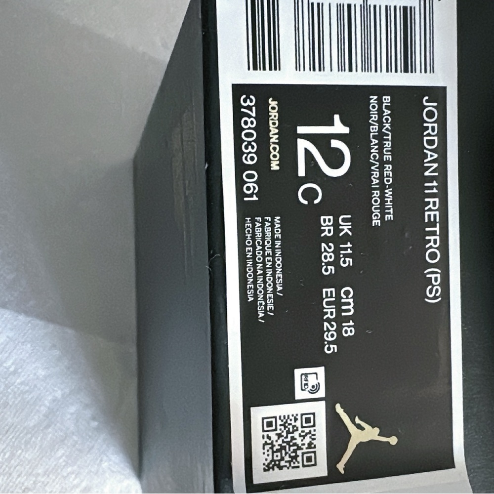 Jordan 11 Bred - Picture 3 of 8